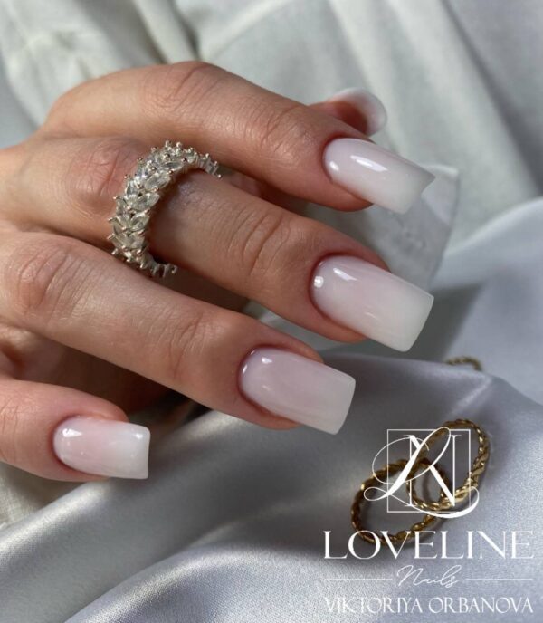 MEDIUM BUILDER GEL PURE WHITE